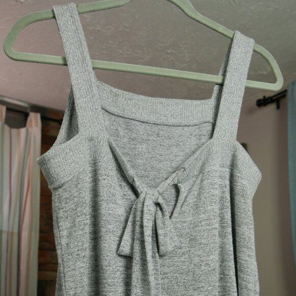 Sweater Tank with Back Bow - Picture 4 of 5